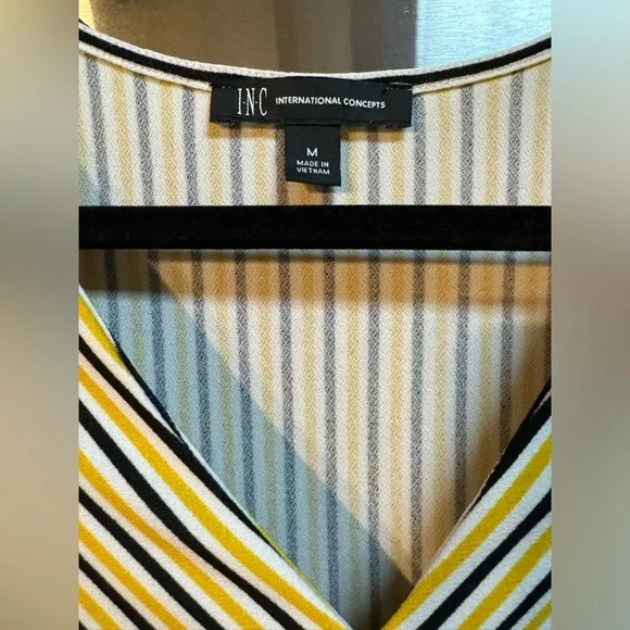 INC Stylish Long Sleeve - Picture 2 of 4